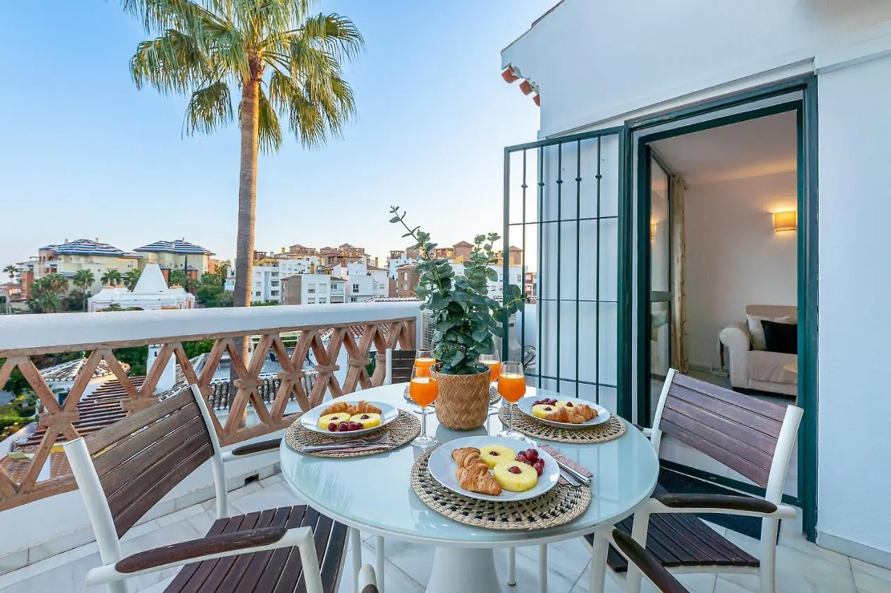 797 Holiday Rentals - Apartamento En Pueblo Del Parque Benalmadena Apartment